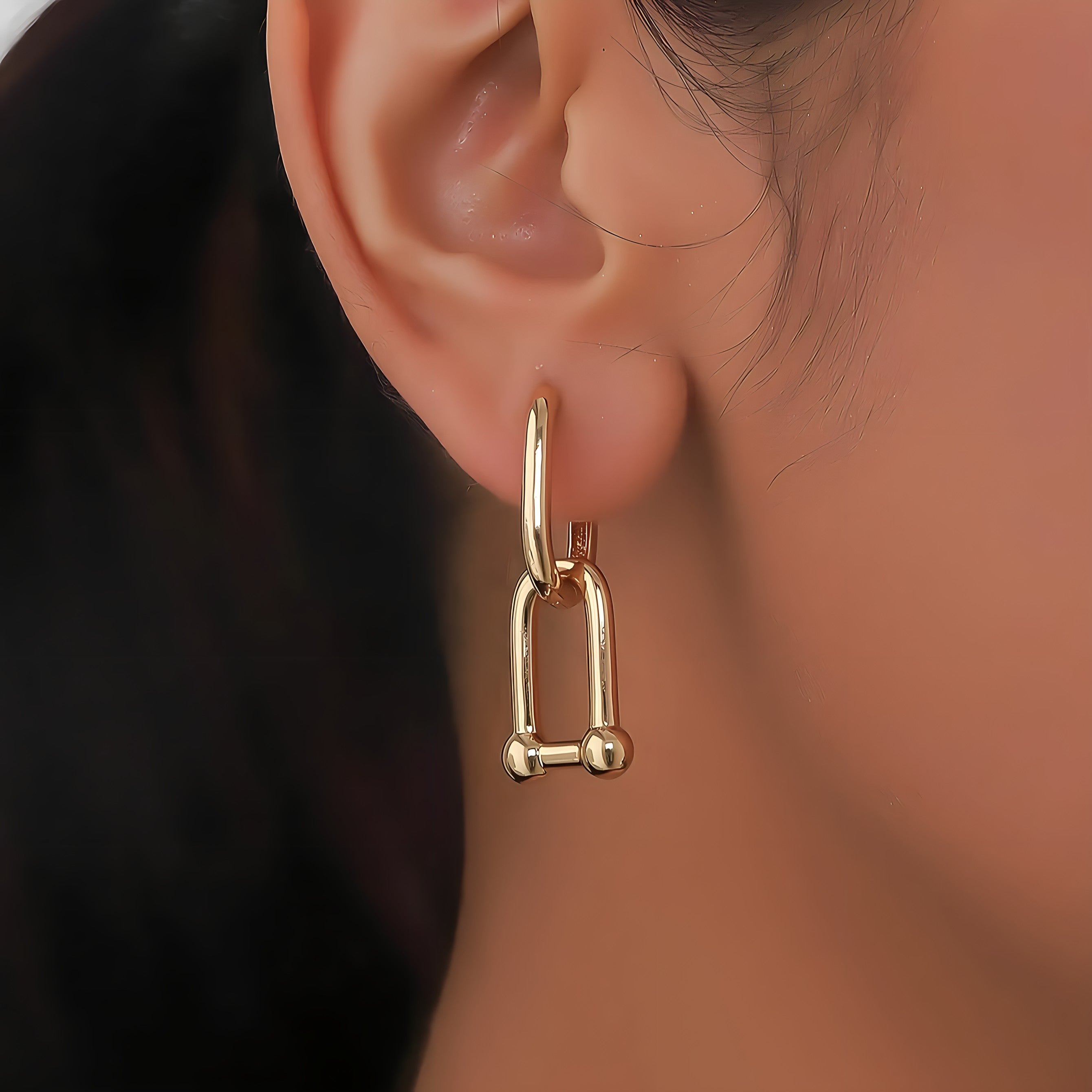 Grand Gallop Horseshoe Buckle Earrings