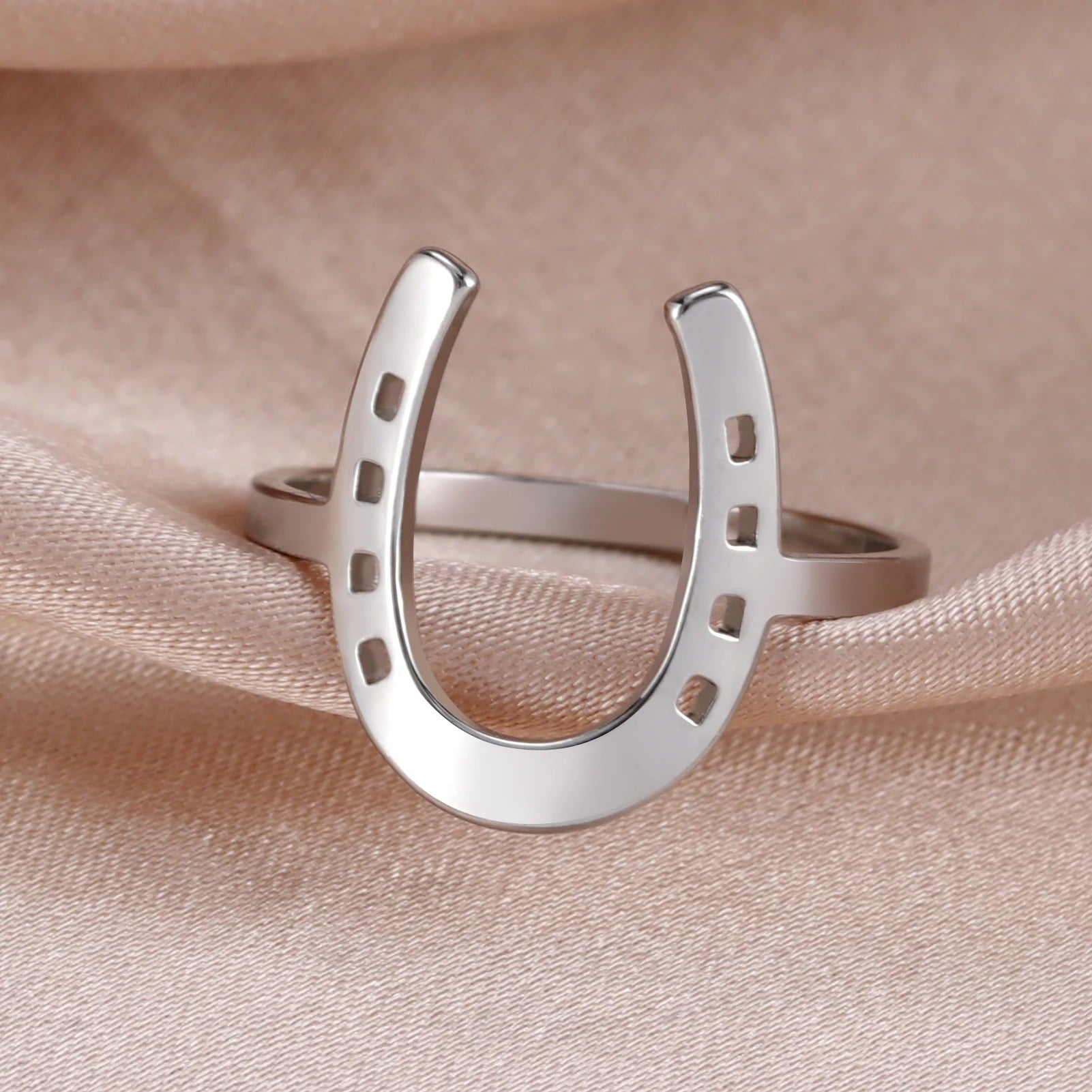 Horseshoe Ring